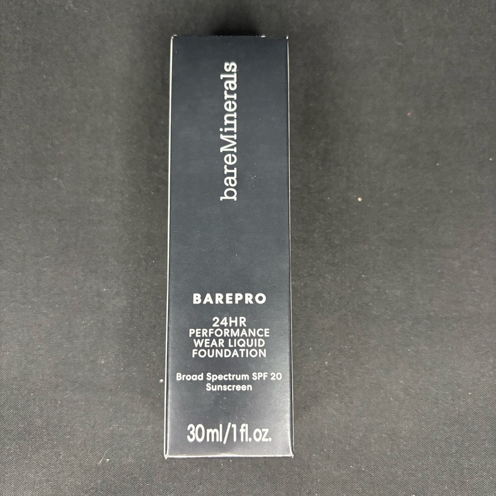 bareMinerals BAREPRO Liquid Foundation - Black Box